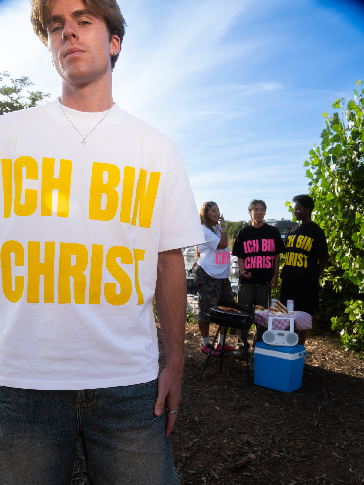 ICH BIN CHRIST TEE "WHITE/YELLOW"