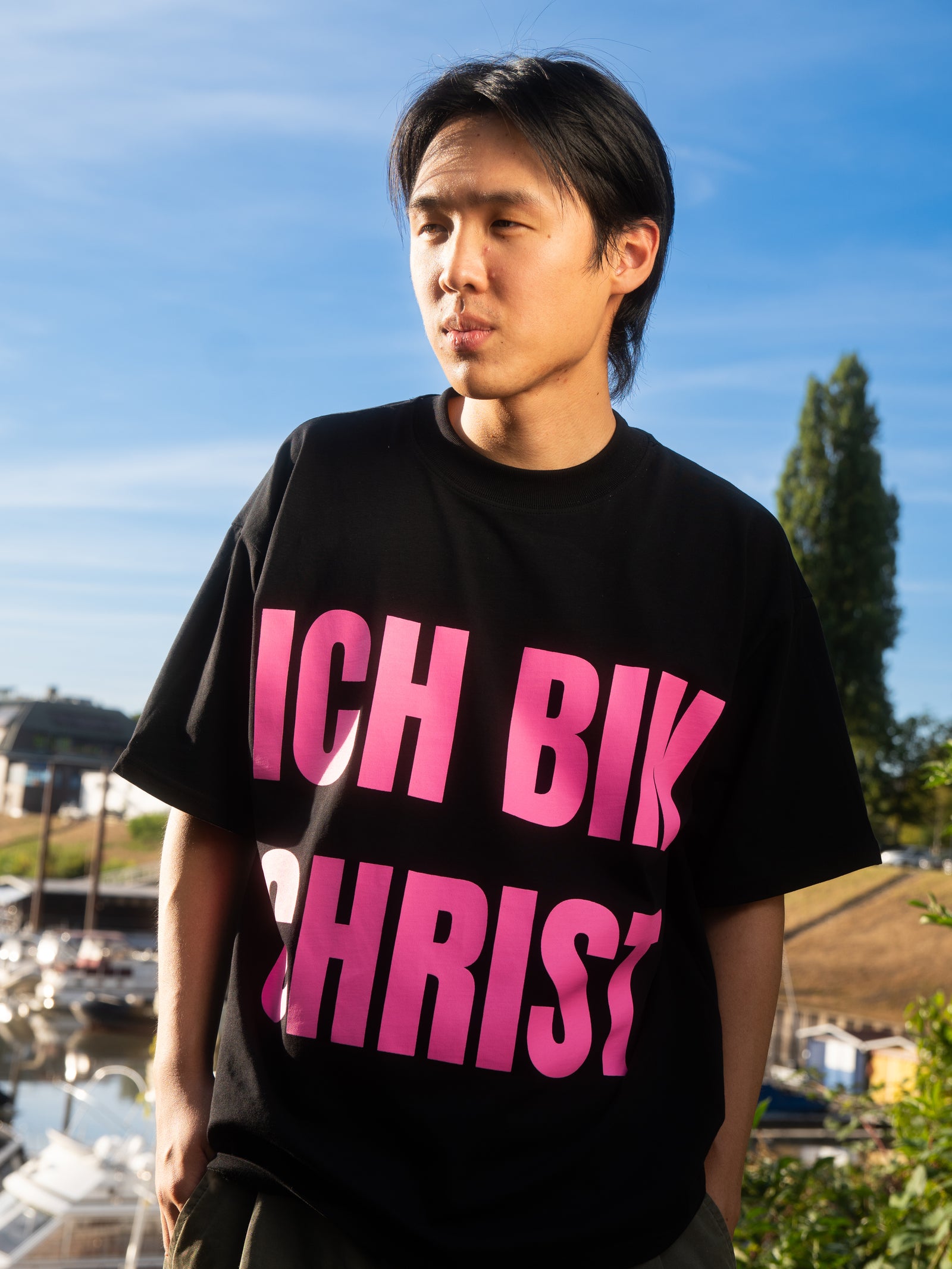 ICH BIN CHRIST TEE "BLACK/PINK"